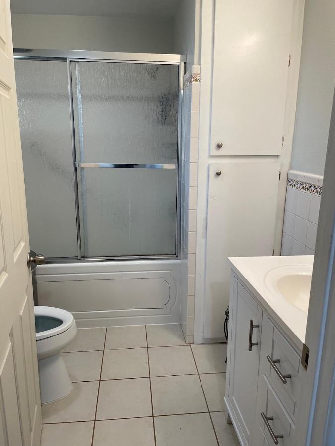 Private Room In La With Free Wifi And Tv With Shared Kitchen Los Angeles Ngoại thất bức ảnh